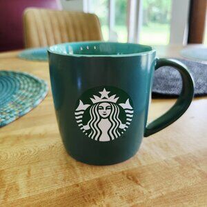 Starbucks Holiday Christmas Mug Green 11 oz